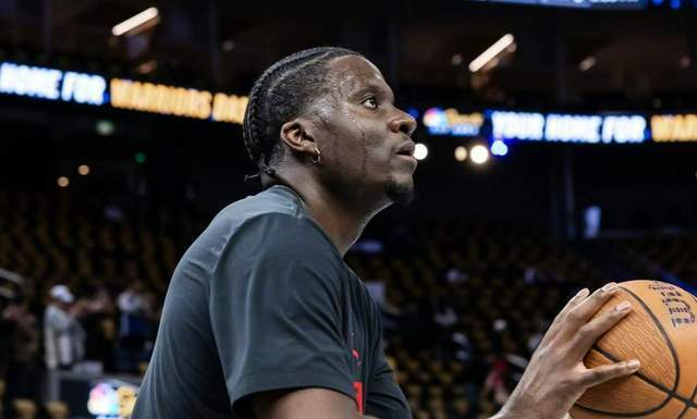 卡佩拉爆发助力火箭队中锋轮换格局重塑