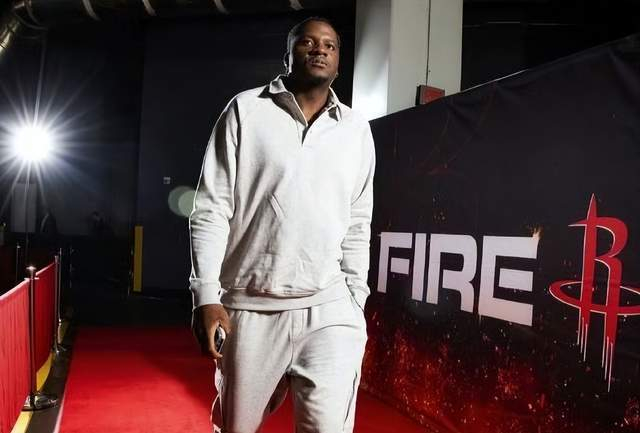 卡佩拉爆发助力火箭队中锋轮换格局重塑