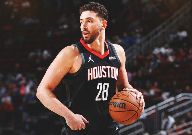 卡佩拉爆发助力火箭队中锋轮换格局重塑