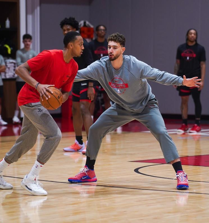 西部排名战至白热化 火箭队瞄准湖人队季后赛对