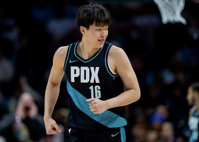 老鹰凯尔特人补强引援 里夫斯伤退湖人西部排名