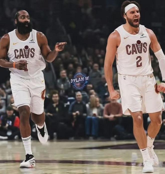 斯特鲁斯爆发砍24分 骑士轻取猛龙开门红